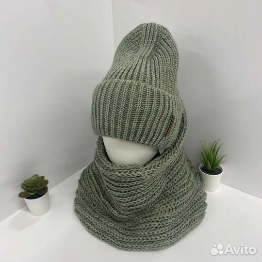 Комплект шапка и снуд