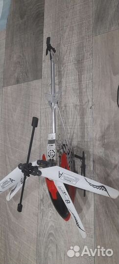 Вертолёт на пульте управления