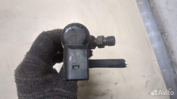 Форсунка топливная Volkswagen Polo, 2010