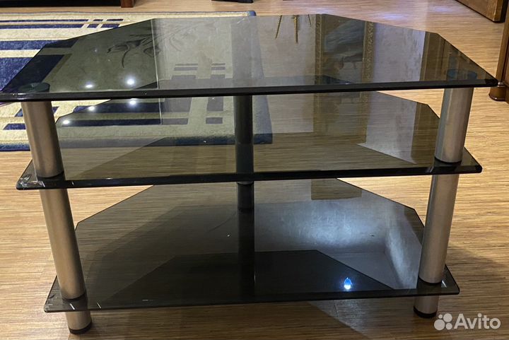 Стеклянная тумба под тв 85х50