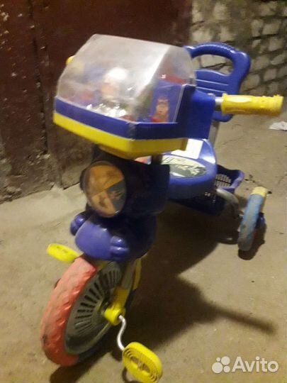 Детский трехколесный велосипед бу