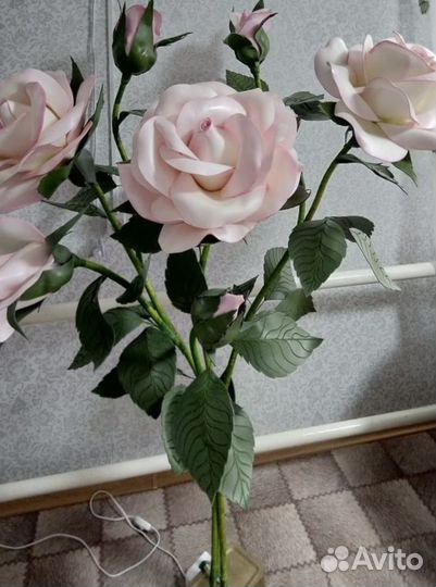 Букет роз светильник