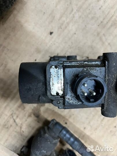 Кран ABS на мерседес актрос