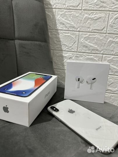 iPhone X, 64 ГБ