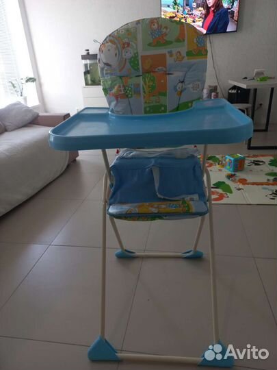 Детский стол и стульчик