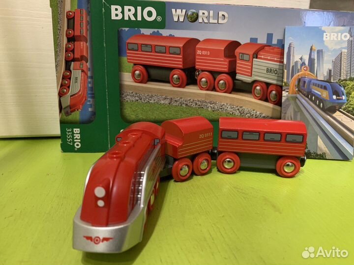 Brio локомотив Streamline Train, 33557