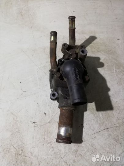 Термостат, корпус термостата Nissan Primera P12