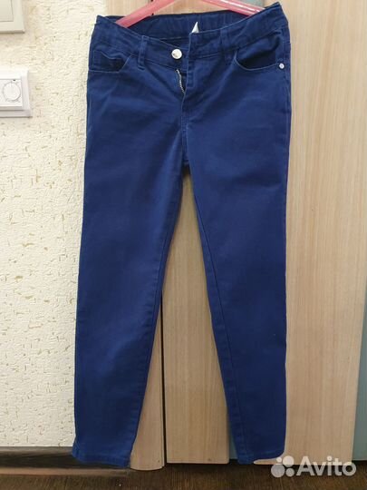 Джинсы/брюки р.146