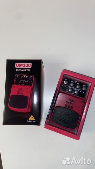 Педаль для электрогитары Behringer UM300
