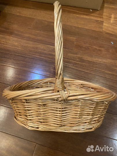 Корзина плетеная