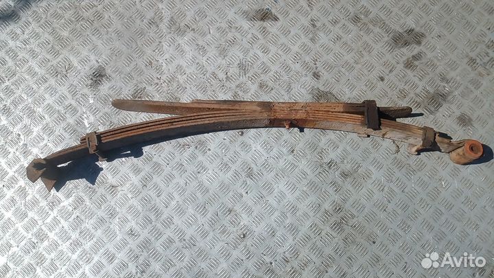 Рессора задняя mitsubishi L200 K4T 2006