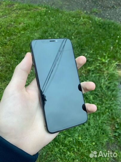 iPhone X, 64 ГБ