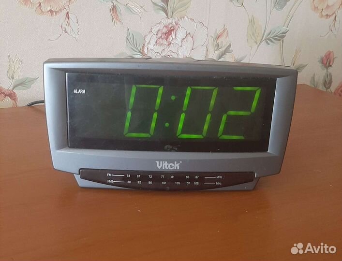 Часы электронные с радио