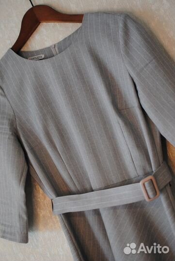 Платье серое в полоску