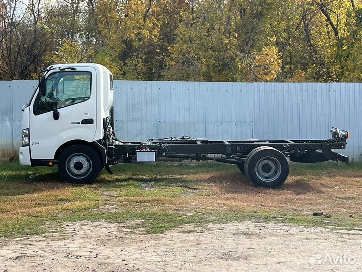 Hino 300 (Dutro), 2023