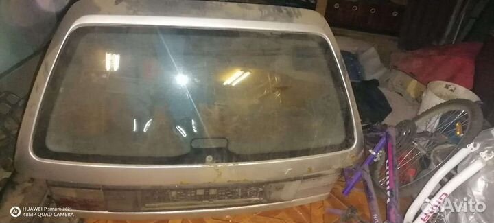 Задняя дверь багажника Фольксваген пассатb3