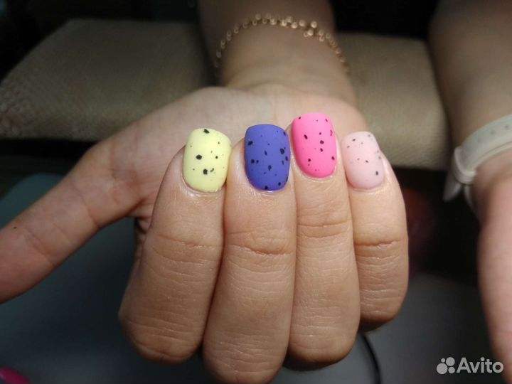 Маникюр, педикюр, наращивание ногтей