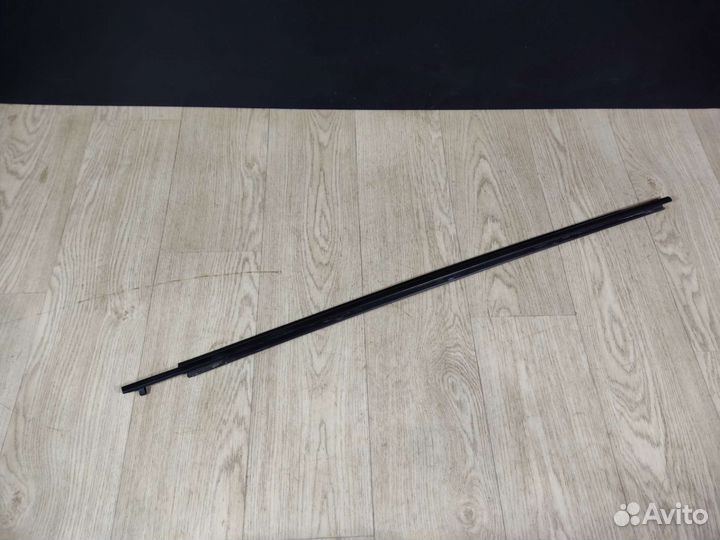 Toyota Corolla 150 бархотка передняя правая