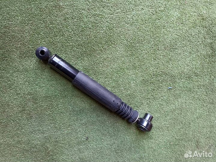 Амортизатор задний Renault Megane