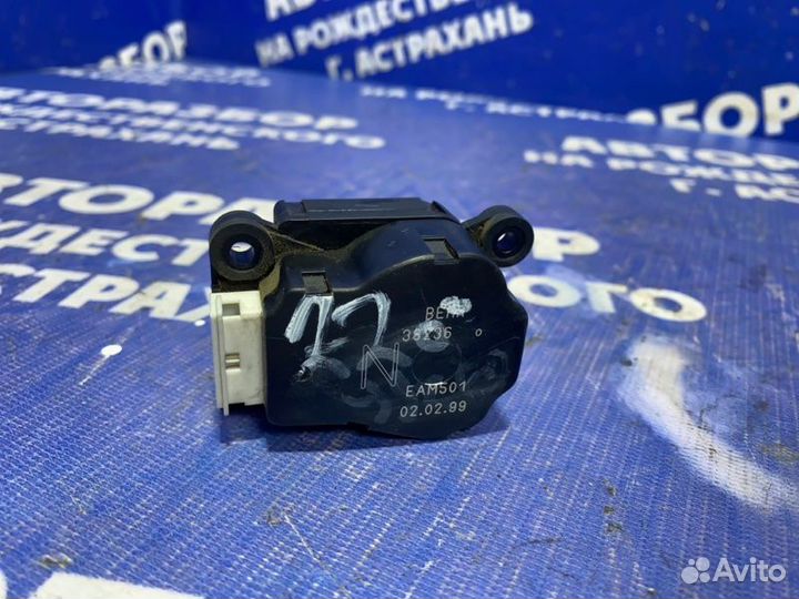 Моторчик заслонок отопителя Mercedes-Benz W220