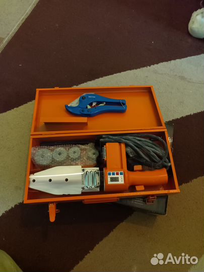 Паяльник для пластиковых труб новый