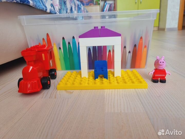 Конструктор Свинка Пеппа паровоз станция