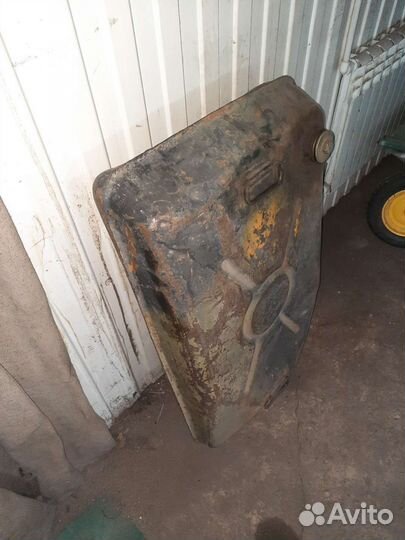 Топливной бак от танка