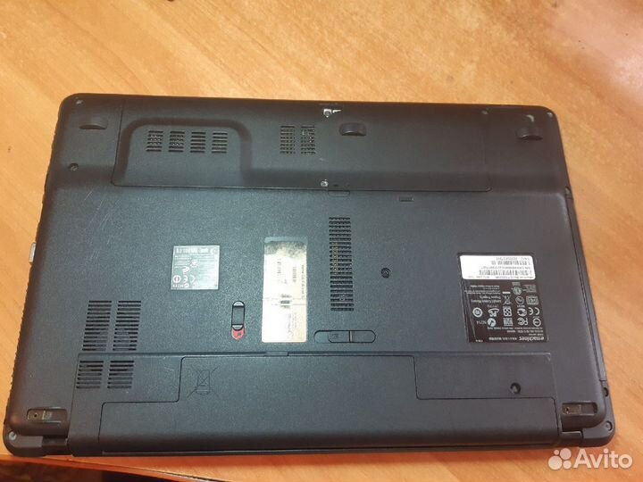 Ноутбук eMachines E640