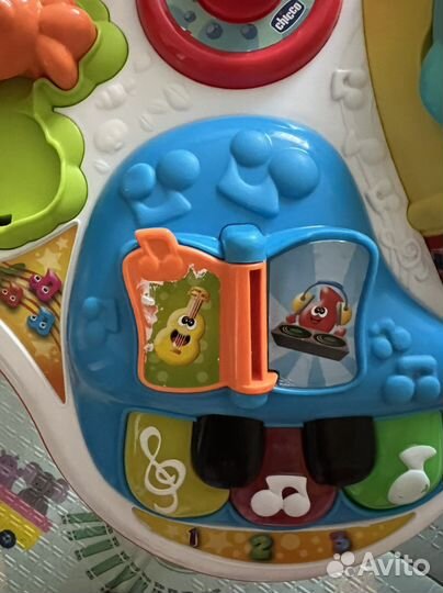 Развивающий стол chicco