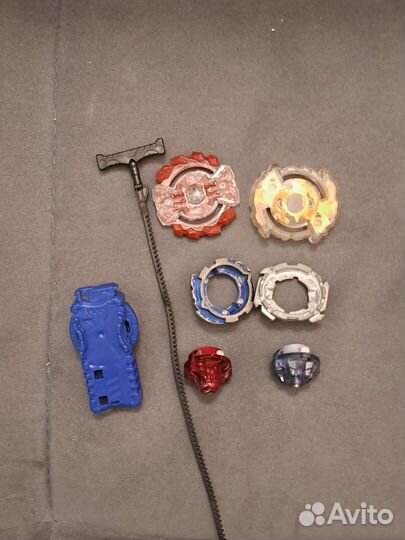 Набор 2 волчка + пускатель