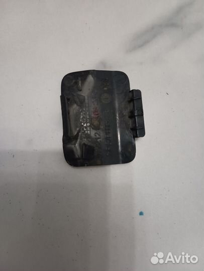 Заглушка под крюк Mercedes W212 09-16