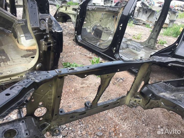 Панель передняя Mitsubishi Pajero/Montero Sport KS