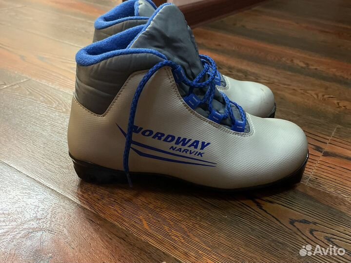 Лыжные ботинки