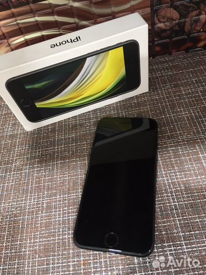 iPhone SE (2020), 64 ГБ