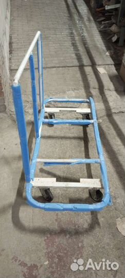 Тележка металлическая