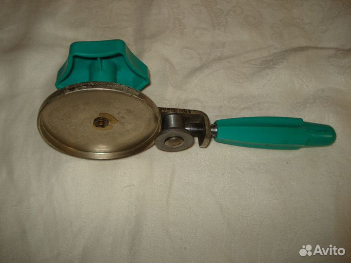 Машинка закаточная для консервирования