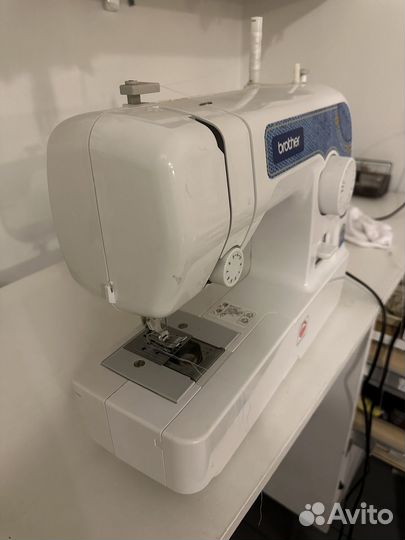 Швейная машина Brother