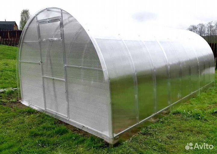 Теплица из поликарбоната