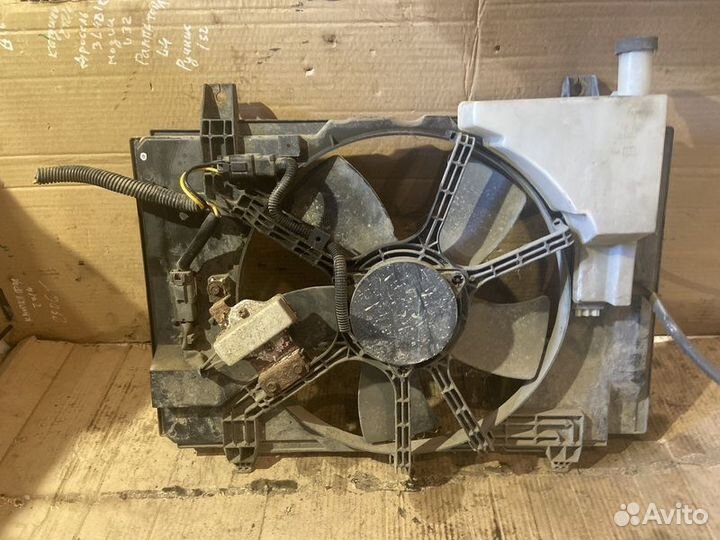 Диффузор вентилятора Nissan Tiida