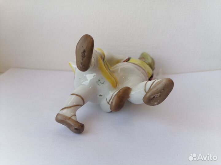Танцующие дети гуцулы зхк, фарфоровая статуэтка