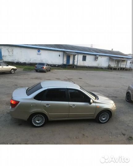 LADA Granta 1.6 МТ, 2013, 122 000 км