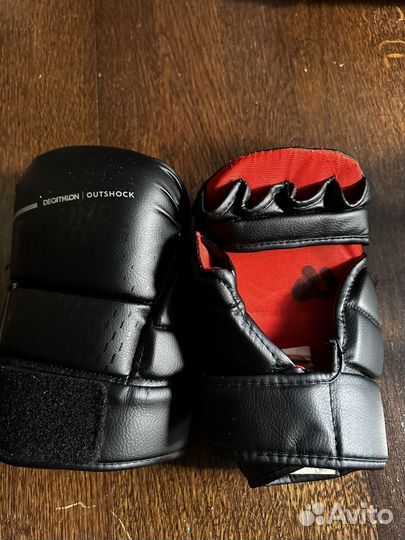 Боксерские перчатки