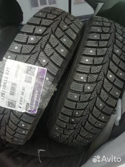 Laufenn I Fit Ice LW 71 225/45 R17 94T