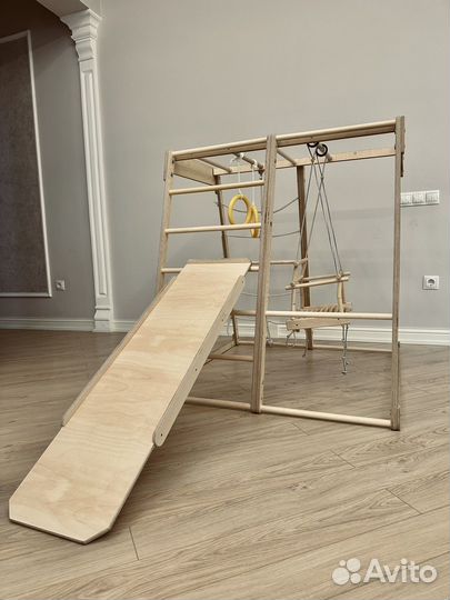 Спортивный комплекс для детей лазенка с качелью