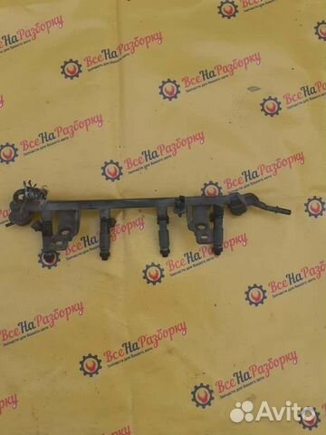 Рампа (топливная рейка) Mazda 323 Bj седан 1.5