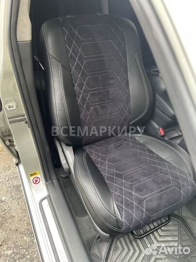 Чехлы на toyota avensis 2