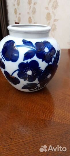 Стариная ваза