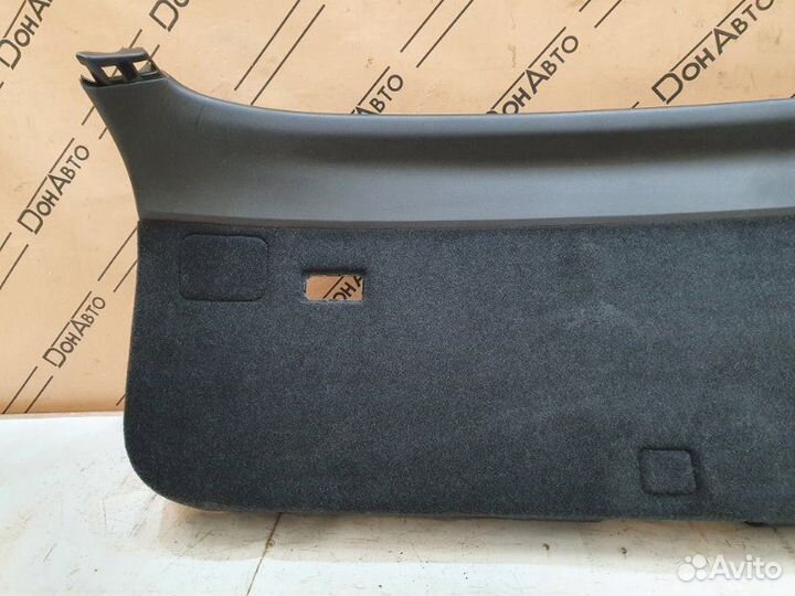 Обшивка крышки багажника Lexus Rx 4