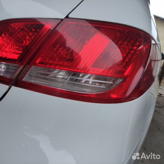 Фонарь правый Peugeot 408 1.6 HDI DV6CM 2013