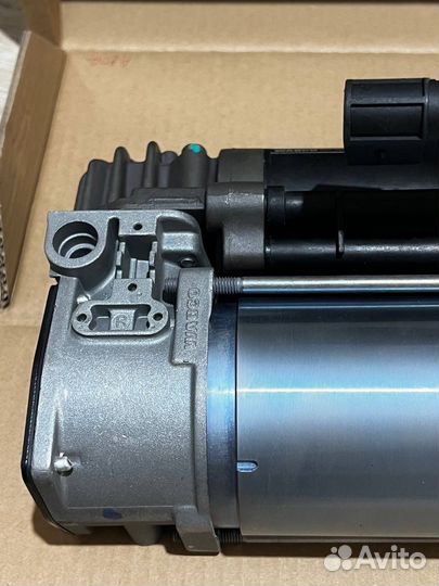 Компрессор пневмоподвески Audi A8 D4